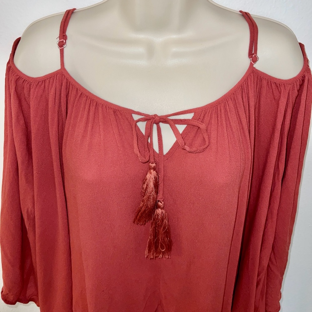 Socialite Women’s XS Burnt Orange Off Shoulder Cropped Blouse with Tassel Tie